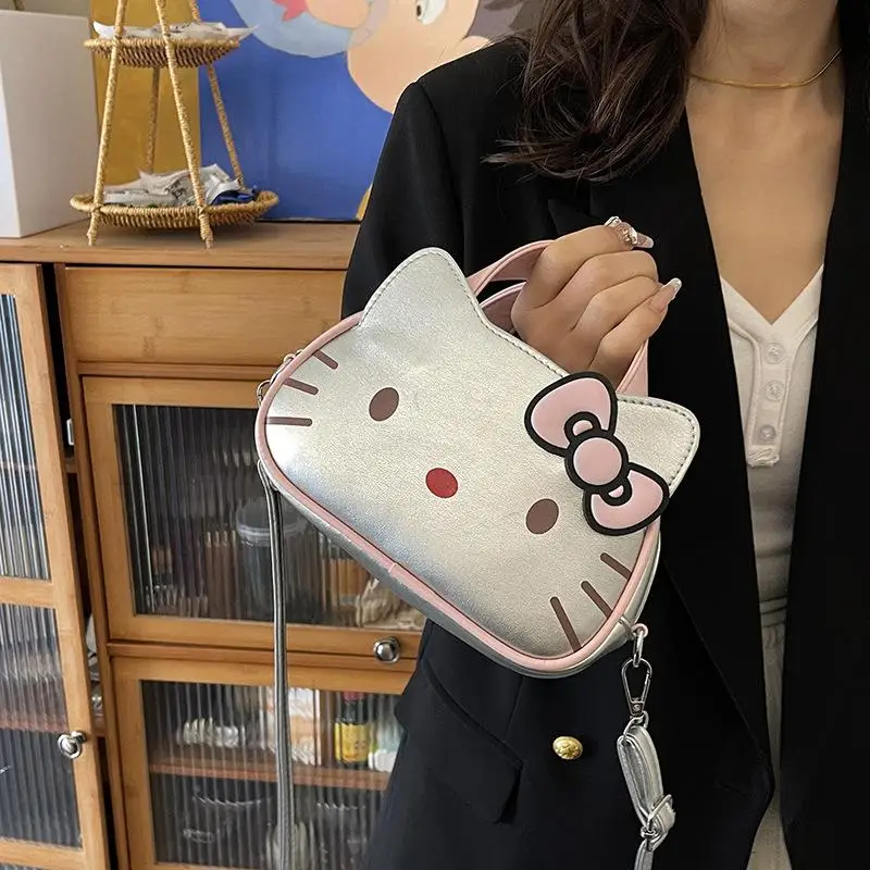 

2025 New Cartoon Hello Kitty Handbag Kawaii Fashion Crossbody Bag Shoulder Bag for Girls Outdoor Portable Commuting Bag