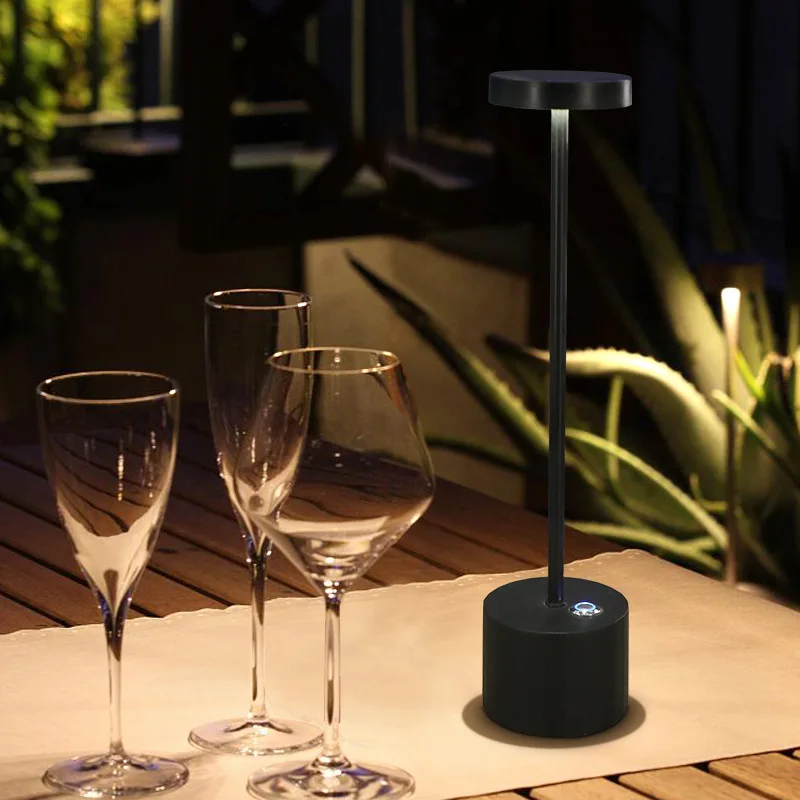 

Подготовка в скандинавском стиле, одиночный светодиодный светильник для зарядки, бар, ресторан, КТВ, прозрачный бар, ночной клуб, ретро I-образный декоративный настольный светильник