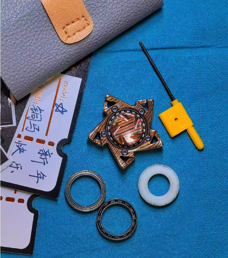 

ATS pentagram fingertip gyroscope edc copper horse