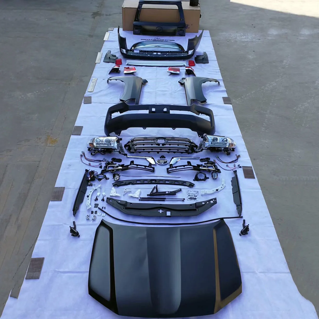 

LC200 2008-2015 Upgrade 2016 for Toy ota Land Cruiser Upgrade Body Kits