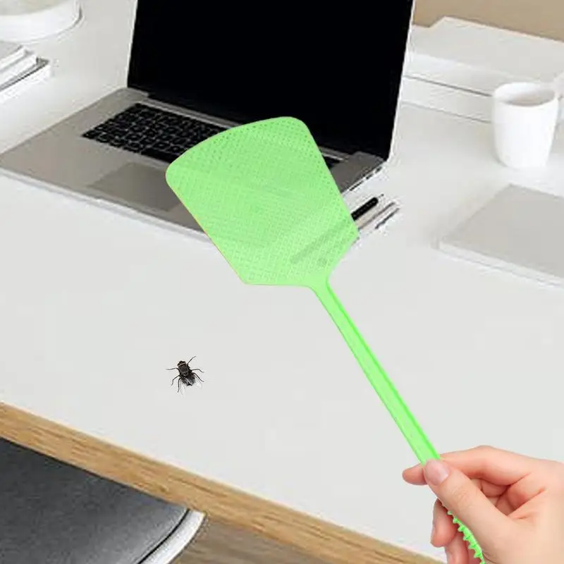 Flyswatter Strong Manual Fly Swats Vibrant Colorful Fly Racket Durable and Flexible Long Handle Fly Swatter Manual Long Handle