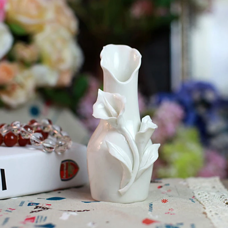 Modern fashion Home Furnishing small ceramic vases flower desk accessories crafts vase flowerpot