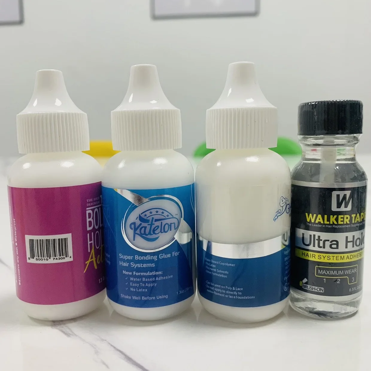 

Оптовая продажа Ultra Hold Клей для волос Клей для кружевных париков и париков от Walker Tape Кружевной парик/парик Мягкий клейкий клей