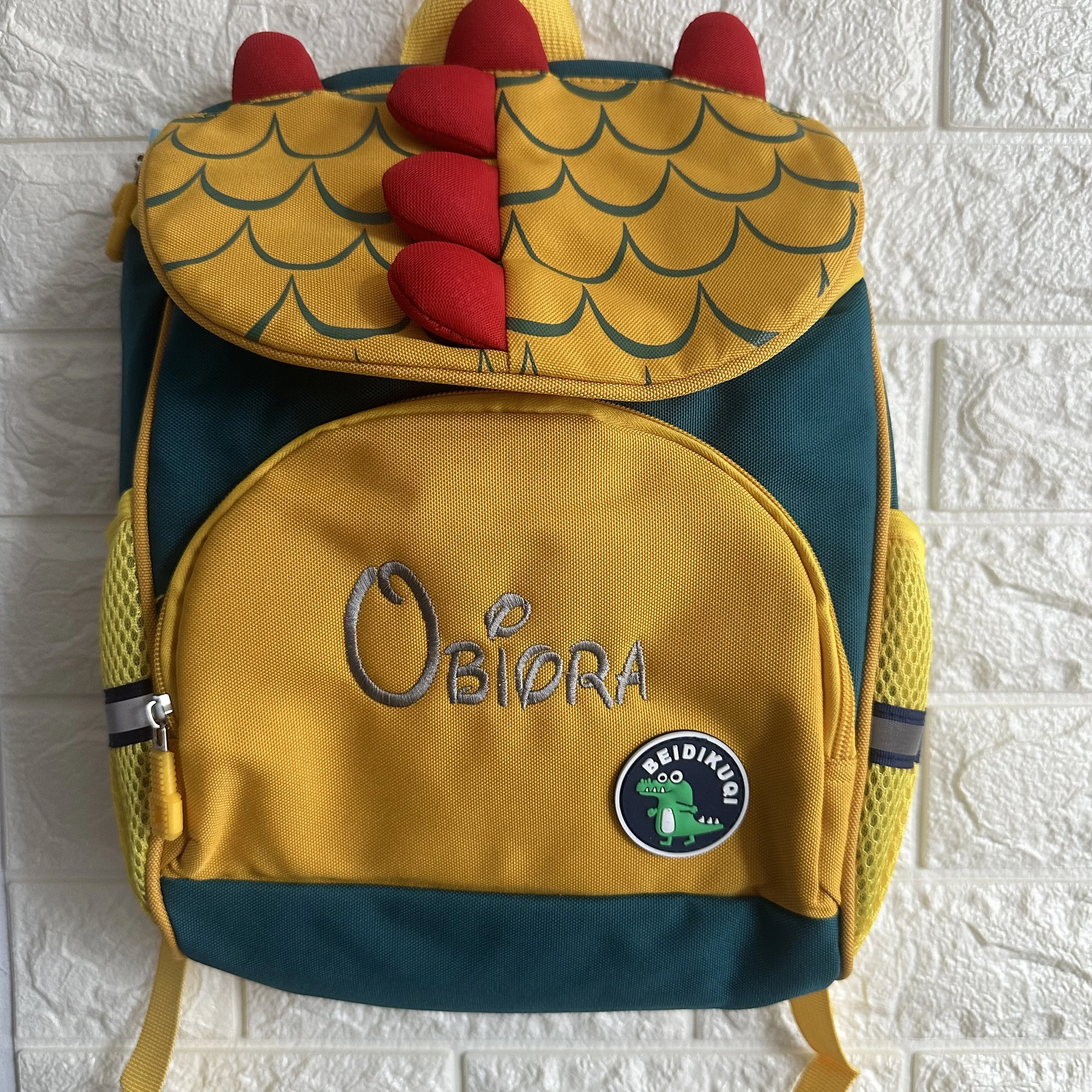 Sac d'école maternelle avec nom personnalisé pour garçons et filles, sac à dos de dessin animé mignon, sac pour enfants brodé de dinosaure