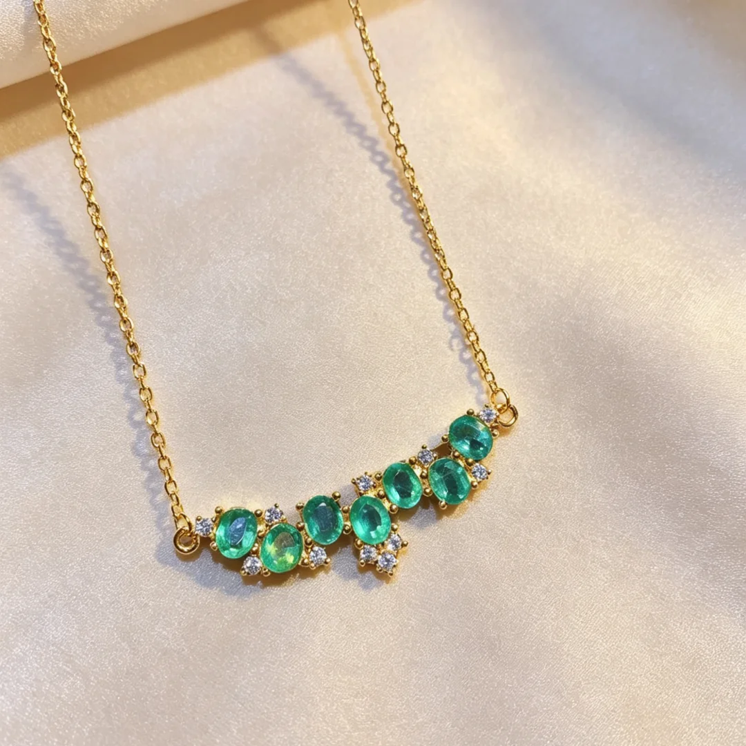 Opulent Design Natural Emerald Necklace S925 Pure Silver Fashion Jewelry Brilliant Green Gemstone Party Ornament 4*5mm