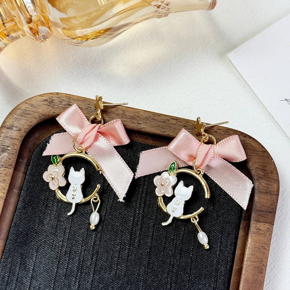 Sweet Girl Earrings SpringSummer New Creative Cat Cherry Blossom Pink Bow Earrings Female Cute Star Earrings
