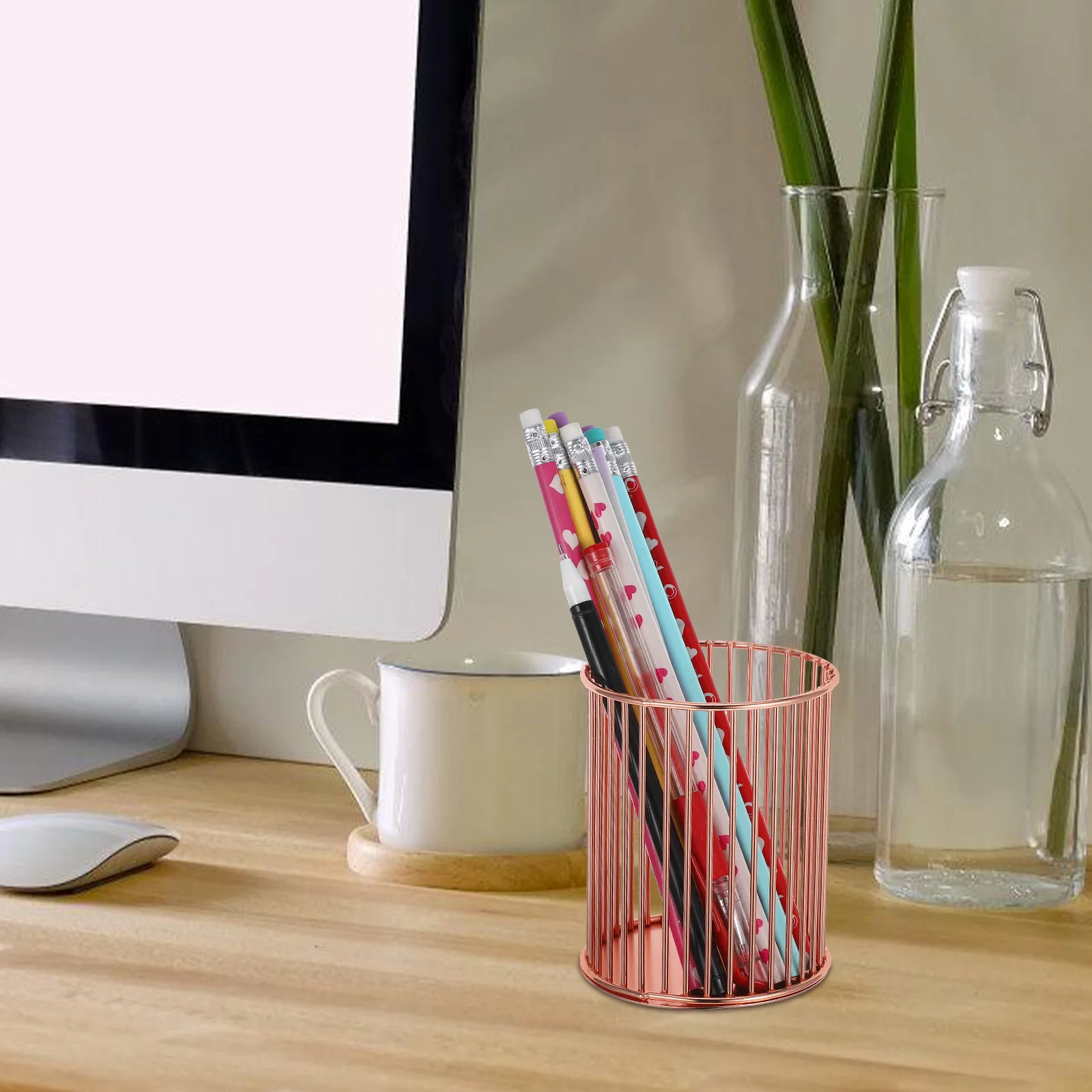 

Iron Pen Holder Desk Storage Bucket Tool Organizer Cup for Makeup Brushes Creative Pens Accessories Eyebrow Pencil
