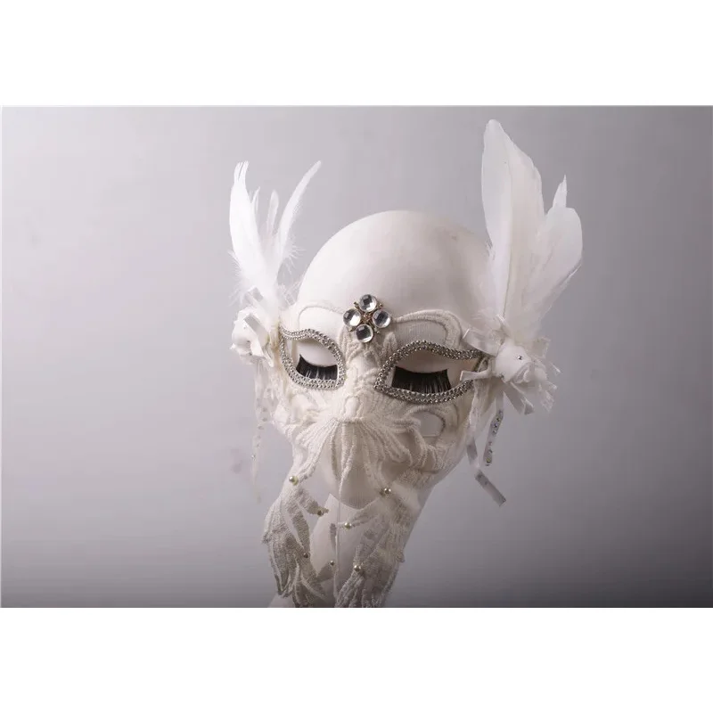 Women Princess Venetian Mardi Masquerade Party White Feather Masks Navidad