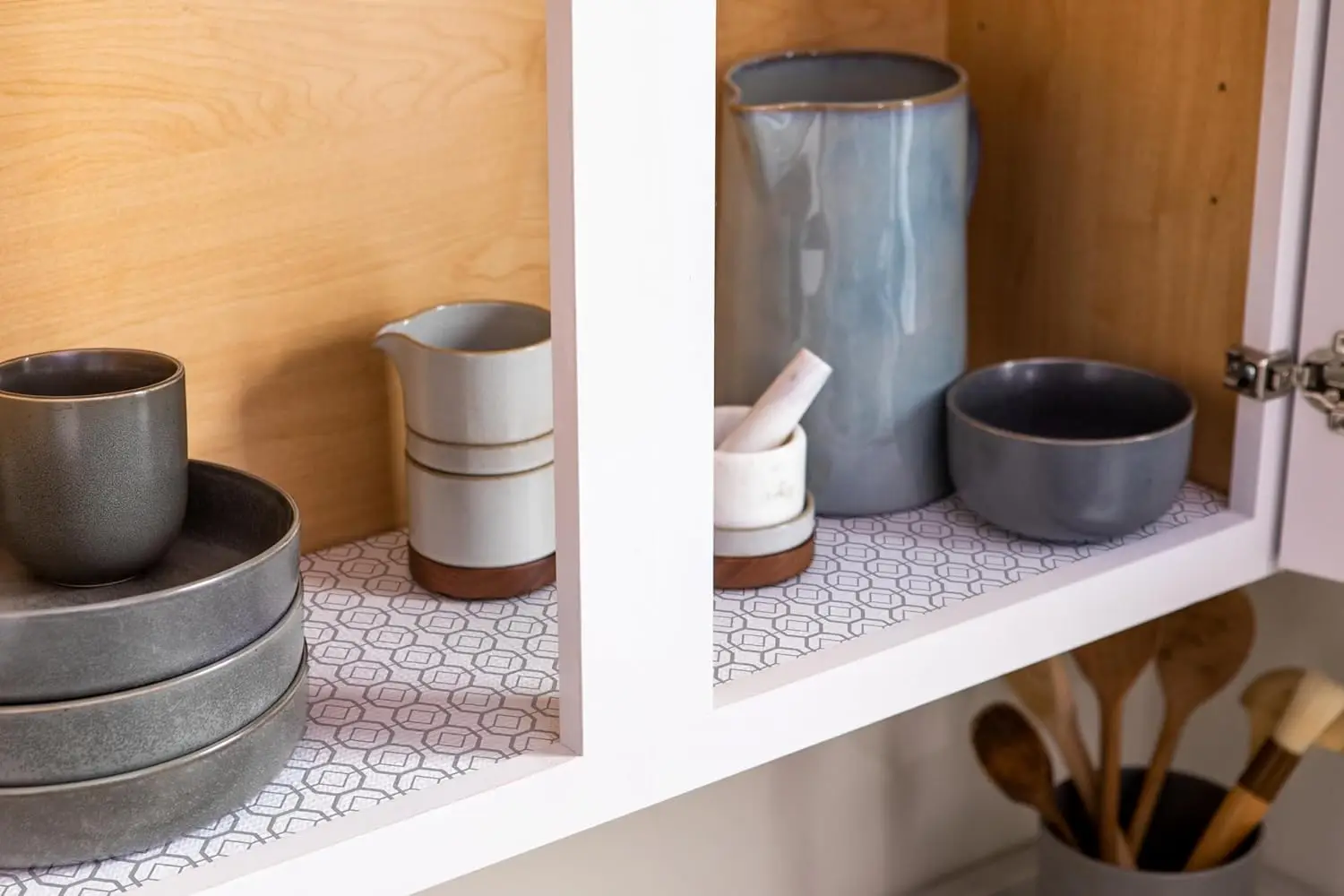 

Smooth Top Easyliner For Cabinets & Drawers - Easy To Install & Cut To Fit - Shelf Paper & Drawer Liner Non Adhesive - Non Slip