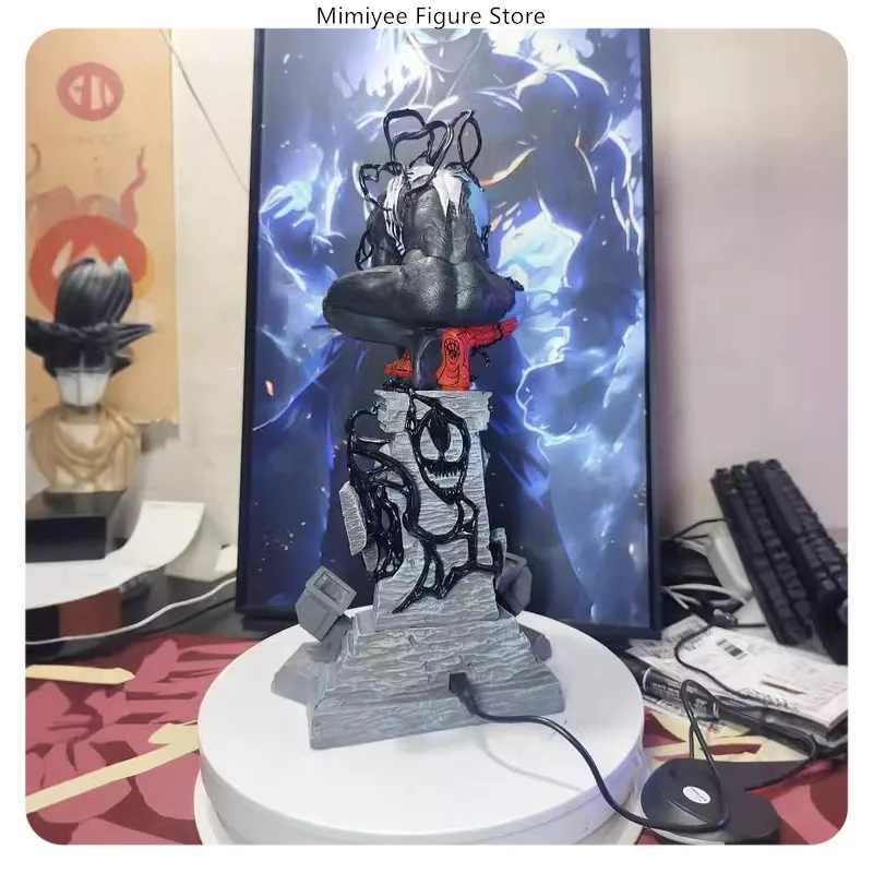 38cm Homem-Aranha Venom Symbiote Acuching Led Light Up Estátua Coleção de filmes Modelo Decoração Presente ​