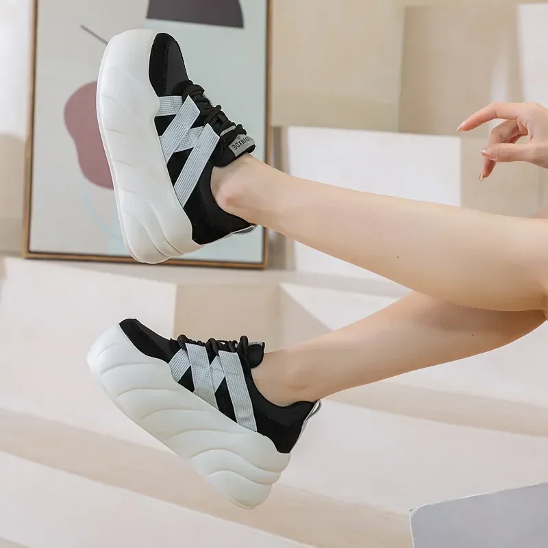 Sepatu Sneakers Chunky Platform tinggi stabil wanita sintetis 8cm Fashion musim semi musim gugur sepatu renda kulit sapi asli