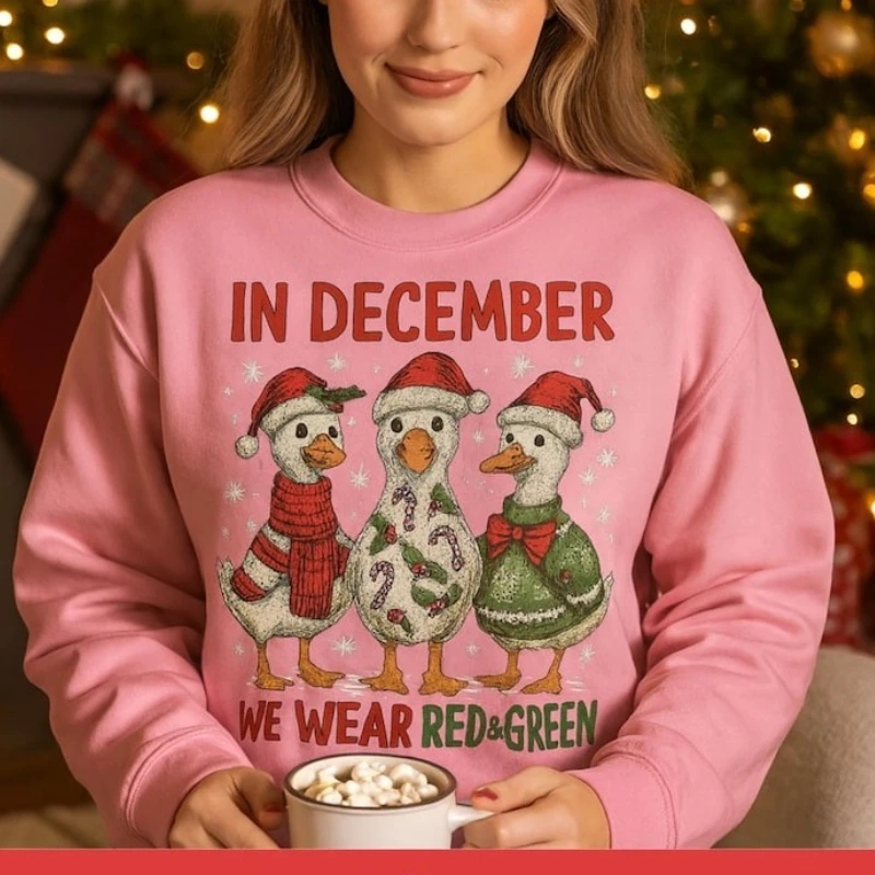 En diciembre, usamos rojo, verde, PNG, lindo ganso navideño Clipart, diseño de sublimación navideña, jersey de diseño de camisa a juego familiar