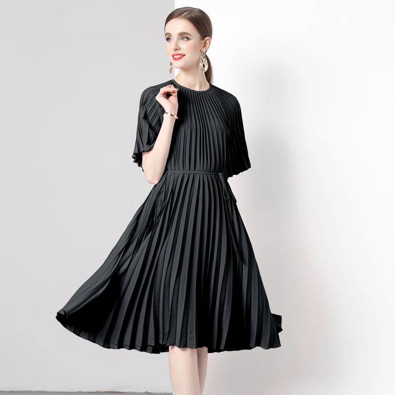 Miyake Plissee Damen Rundhals Schnürung lose Plus Size Kleid langen Falten rock einfachen alters reduzierenden mädchen haften Falten rock
