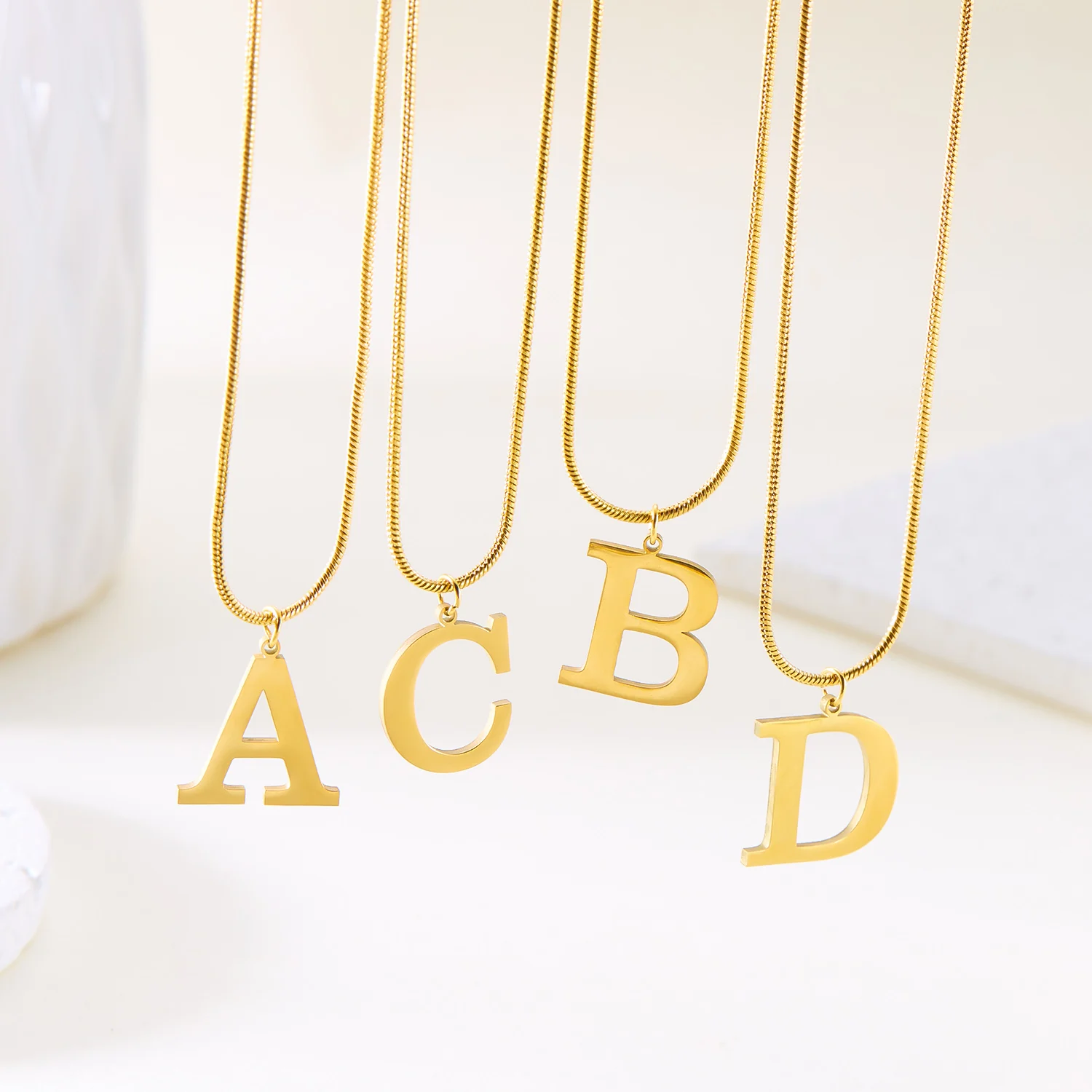 

Stainless Steel 26 Letters A-Z Name Pendant Necklace For Women Gold Color Initial Letter Clavicle Chain Choker Alphabet Jewelry