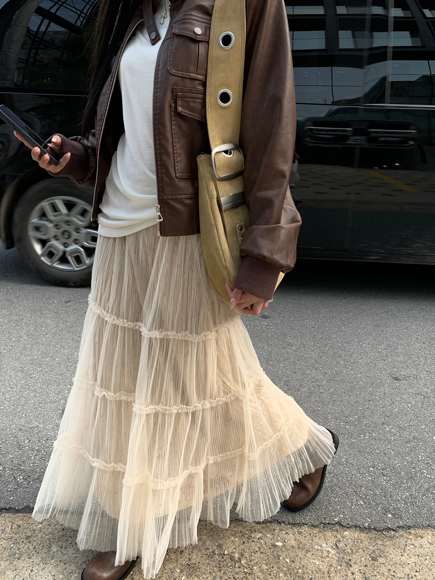 กระโปรงทรงเอไลน์สีแดงสำหรับผู้หญิง รุ่นใหม่ปี 2025 กระโปรงทรงเค้กยาวทรงเข้ารูปเอวต่ำ ผลิตจากเส้นใยโพลีเอสเตอร์ สไตล์ลำลอง