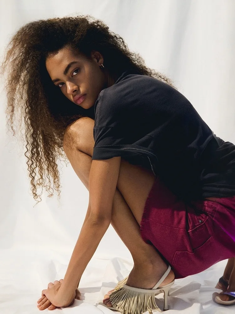 H&M 여성 프리미엄 퀄리티 면 소재 미드 웨이스트 디자인의 패셔너블한 A라인 데님 스커트 겨울 컬렉션