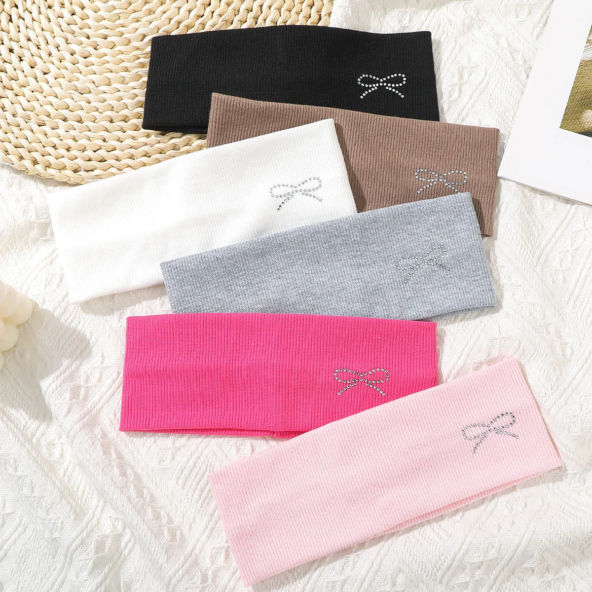 

Girls Headbands Striped Knitted Bow Hairband for Women Sports Yoga Headband Diamond Bow Hairband Lady Candy Color Headband