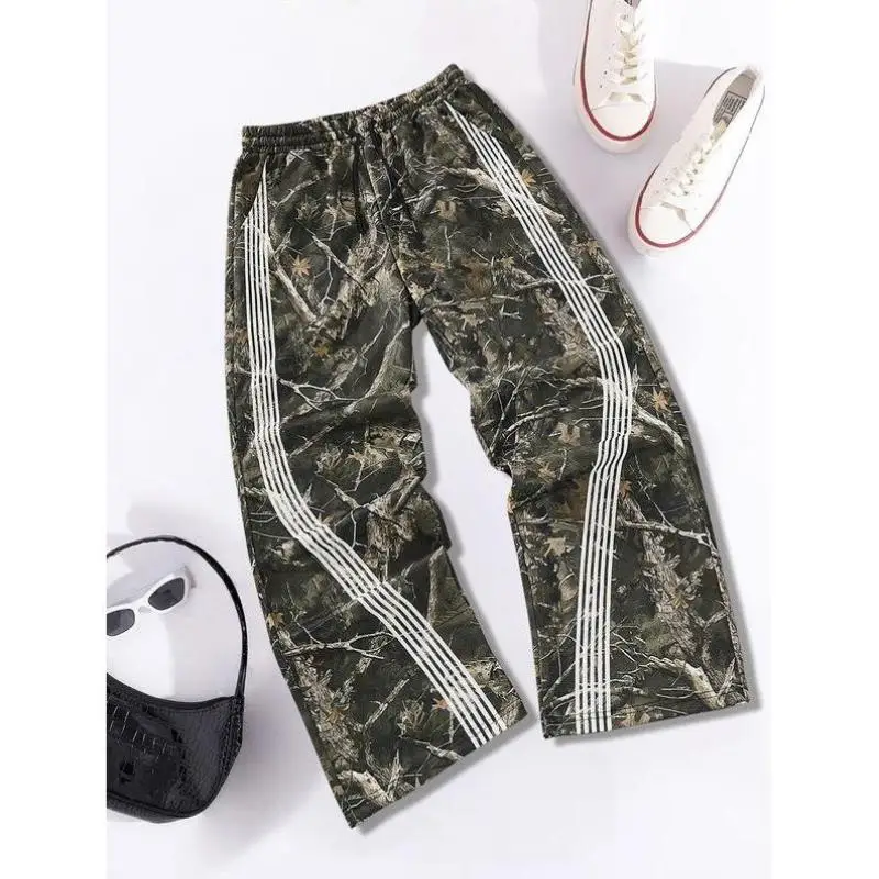 

Women's Camouflage Print Tree Embroidery Sports Pants Straight Leg Sle PVC Material ex Neutral Fit Winter Collection