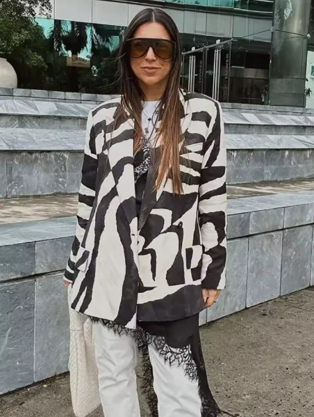 Black White Zebra Stripe Print Blazer Notched Lapel Single Button Loose Long Sleeve Women Streetwear Casual Suit Jacket 202606H
