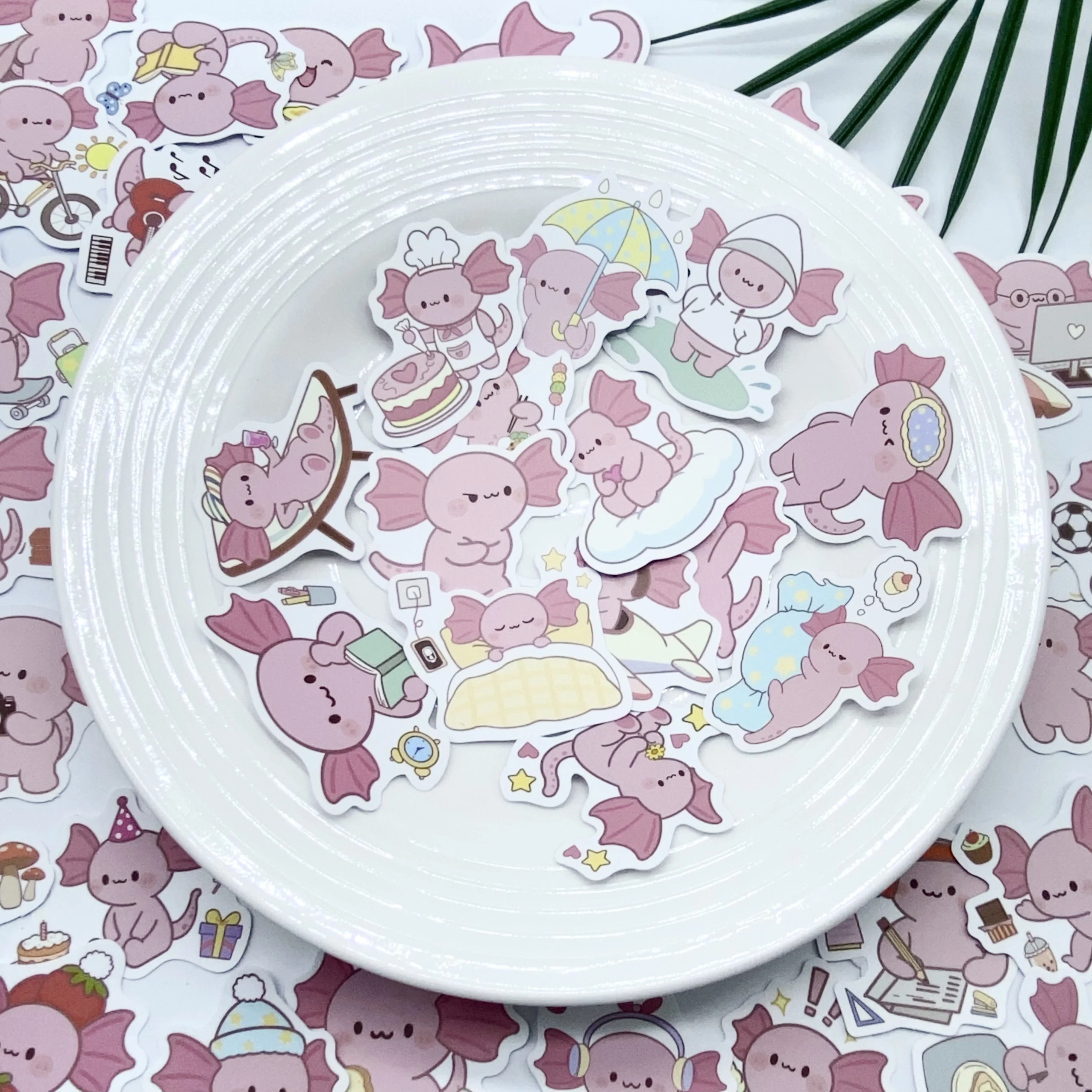 50 Uds salamandra dibujos animados colorido pegatina impermeable para ordenador portátil equipaje coche nevera DIY calcomanías de vinilo