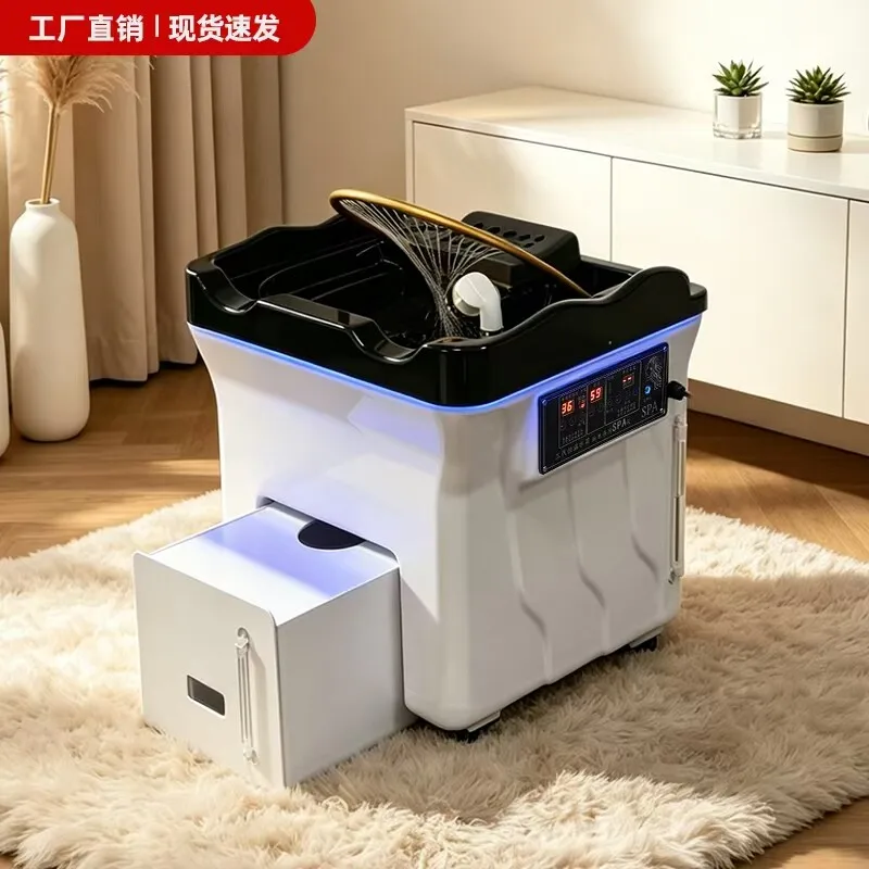 The beauty salon is free of connection to  and movable shampoo basin is dedicated to the hairdresser in the hairdresser.