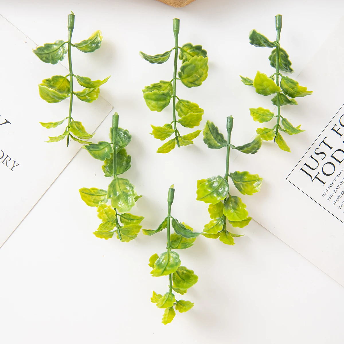 أوراق نبات صناعية لحفلة الكريسماس ، باقة زفاف ، حائط خلفية ، ديكور حديقة ، صندوق ذاتي الصنع ، إكسسوارات زفاف ، 50 * *