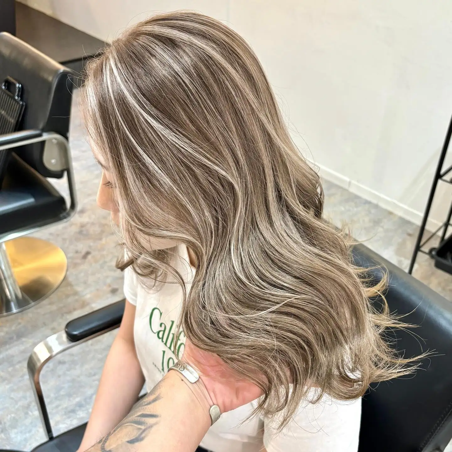 

Synthetic High Density Wig Natural Ash Brown Highlights wig lace front Wig Body Wave For Women Cosplay Natural Hairline