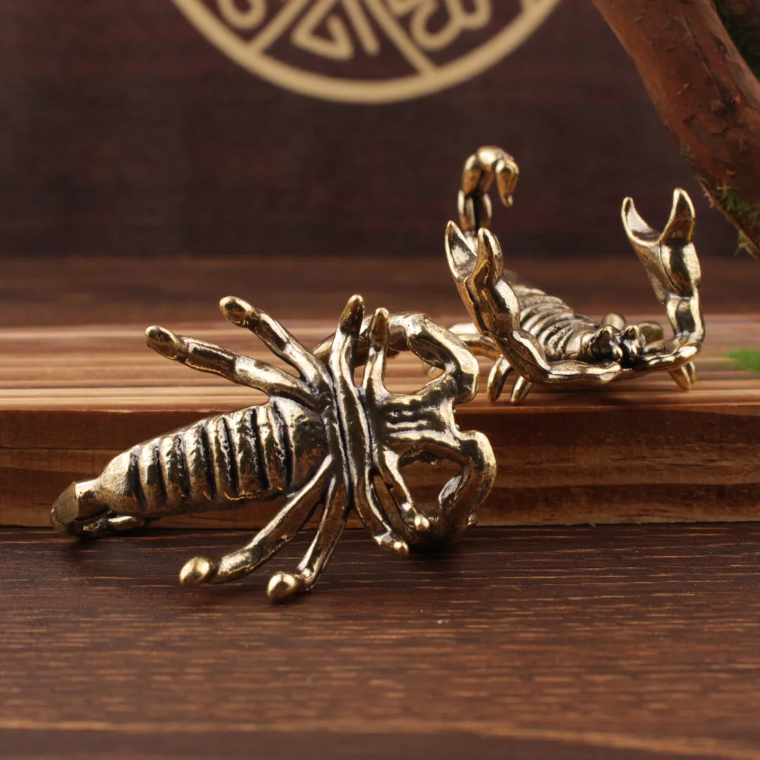 1 Piece Brass Ornament Windfall Pen Holder Scorpion Living Room desktop Office Desk Home Decoration Gift