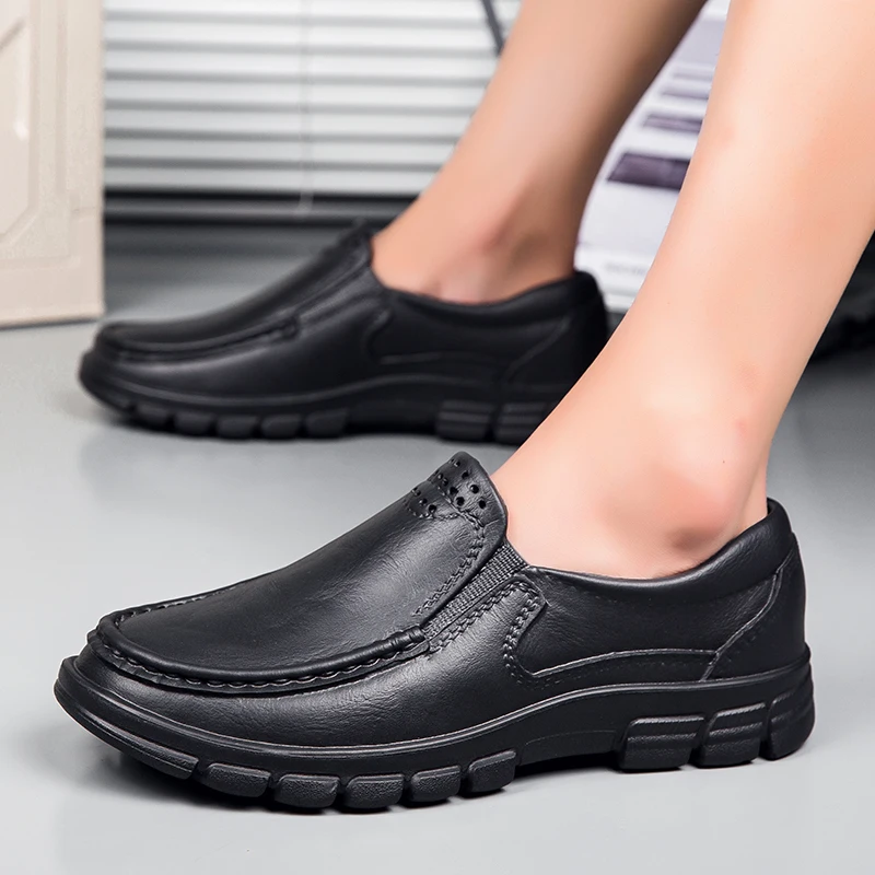 Waterproof Chef Shoes Men Leather Casual Shoes Business Driving Shoes Oil Resistant Lightweight Mesh Slip on EVA Plus Size 39-48