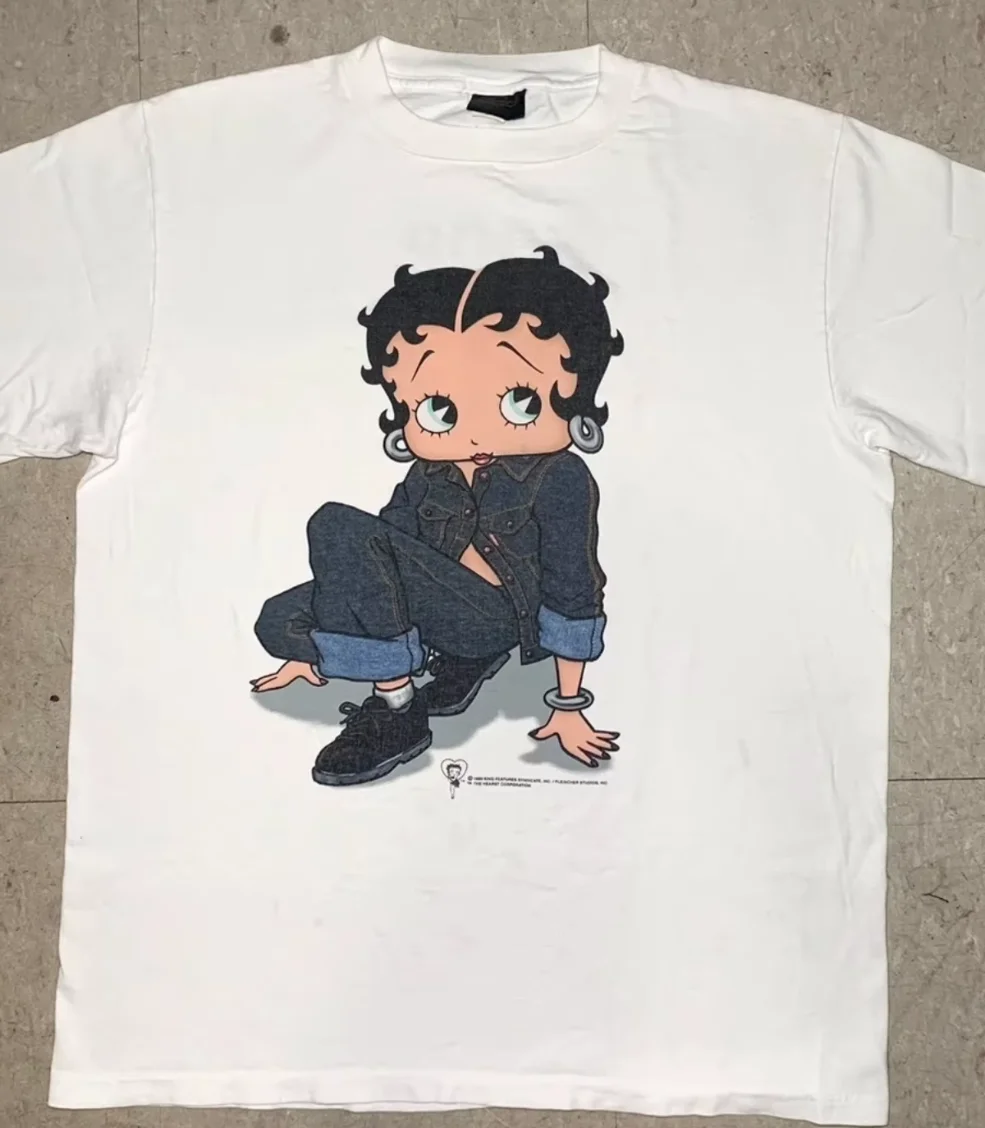 Miniso Betty Boop Betty 2025 موضة الصيف الجديدة الساخن الكرتون الاتجاه المدرسة القديمة كلية نمط الرجال النساء تي شيرتات قصيرة الاكمام #3