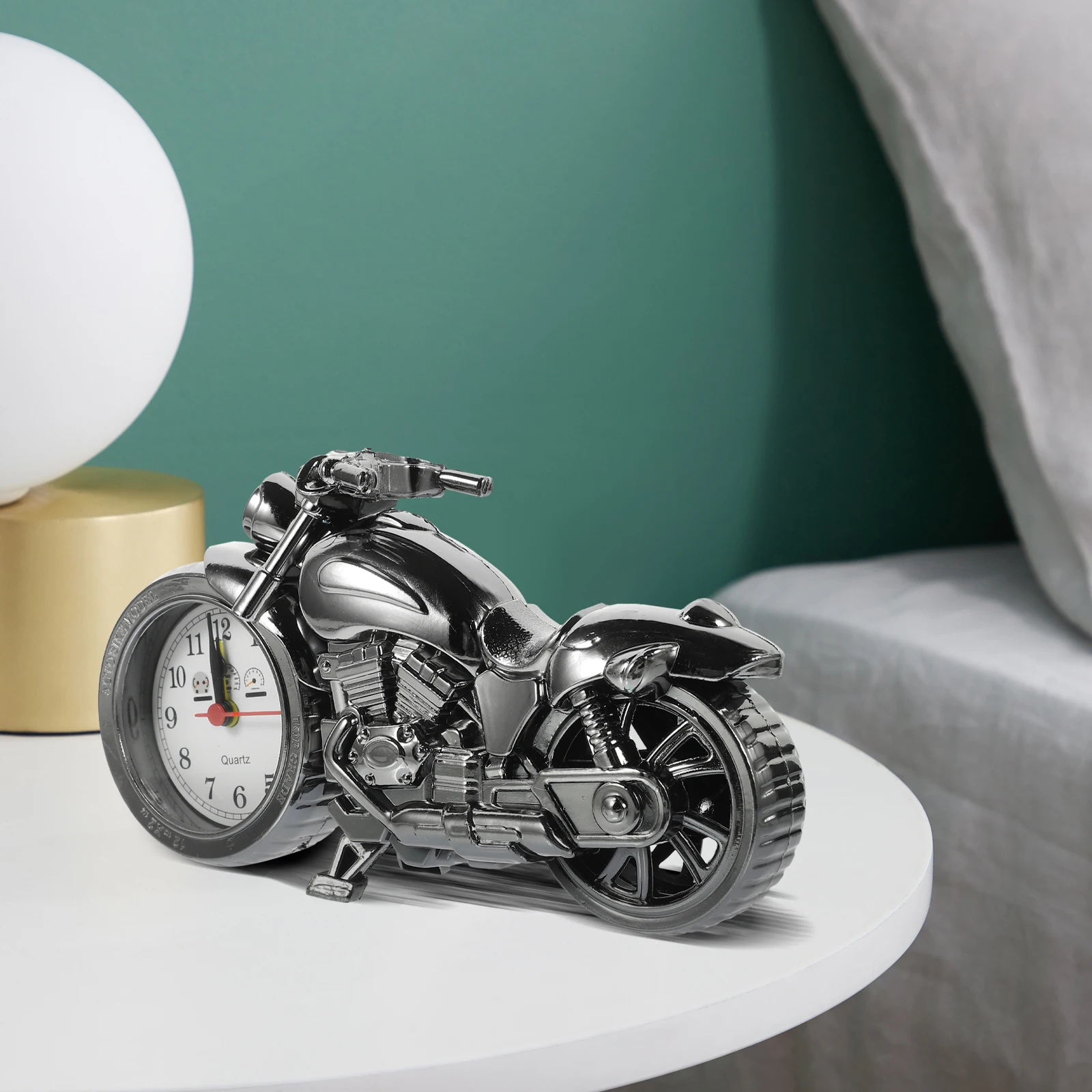 

Luxury Vintage Motorcycle Alarm Clock Old Style Quartz Unique Creative Home Decor Gift For Motor Lovers Gold Accurate Timing