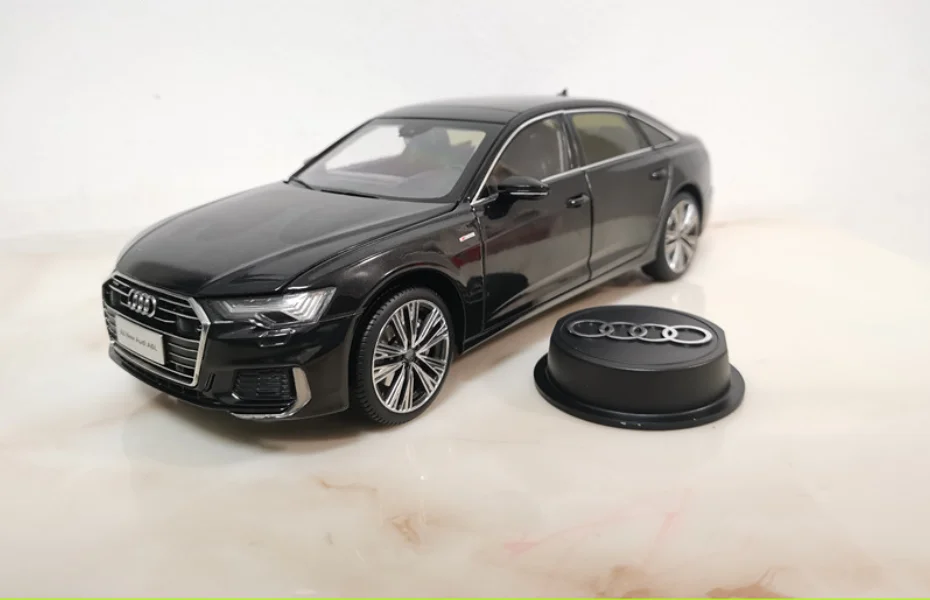 

Original Faw Audi A6l 2019 1/18 Scale High Simulation Alloy Diecast Model Car For Adults Collectible Decoration