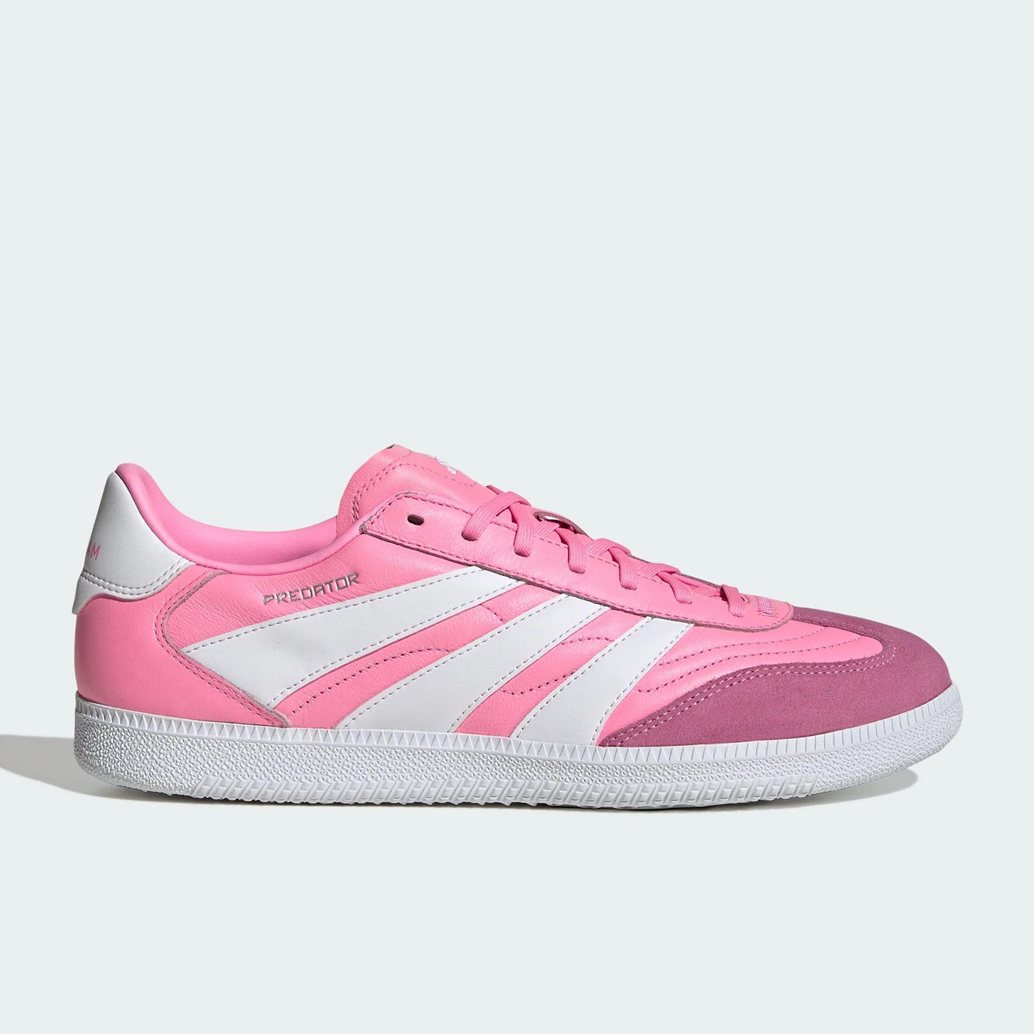 

Adidas genuine PREDATOR men's wear-resistant flat sports football shoes JI1163