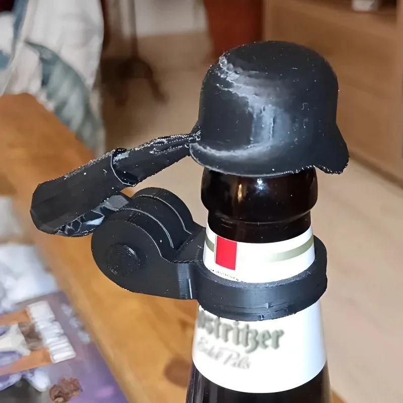 Casco de botella de cerveza de saludo de soldado divertido, tapa de botella de cerveza artesanal repetida sin abolladuras, hay muchos tipos de tapas de botellas, 1 ud.