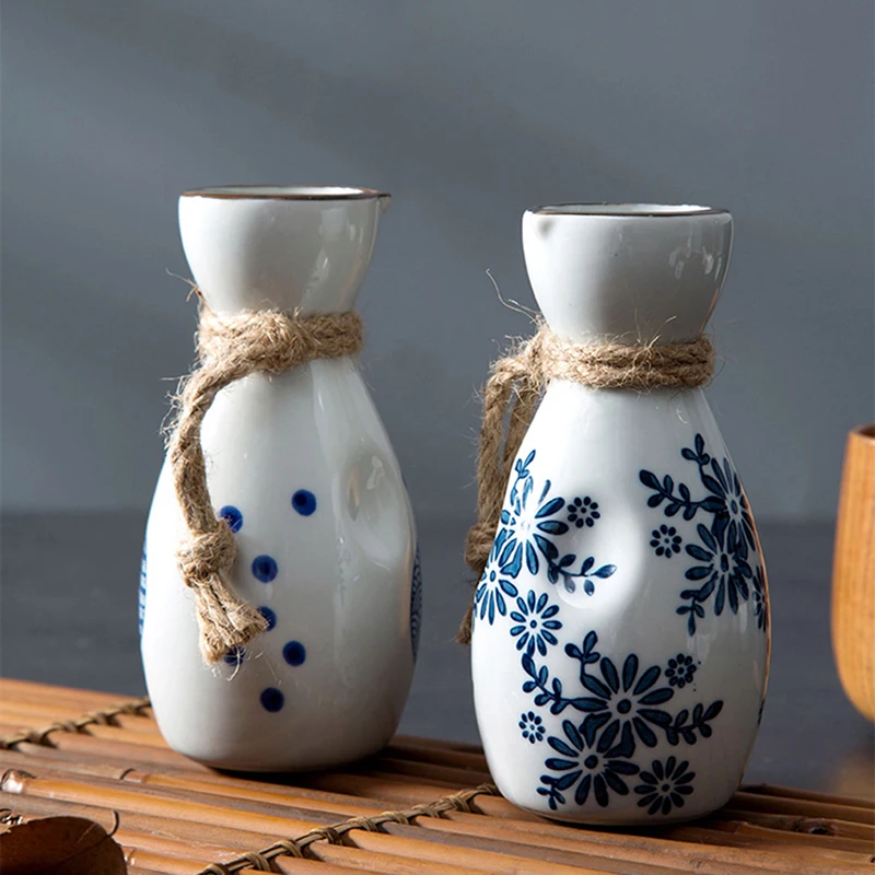 Ceramic Wine Set Japanese Style Clay Blue and White Sake Pot Tea Cup Water Ware Home Kitchen Bar Decoration Supplies Drinkware