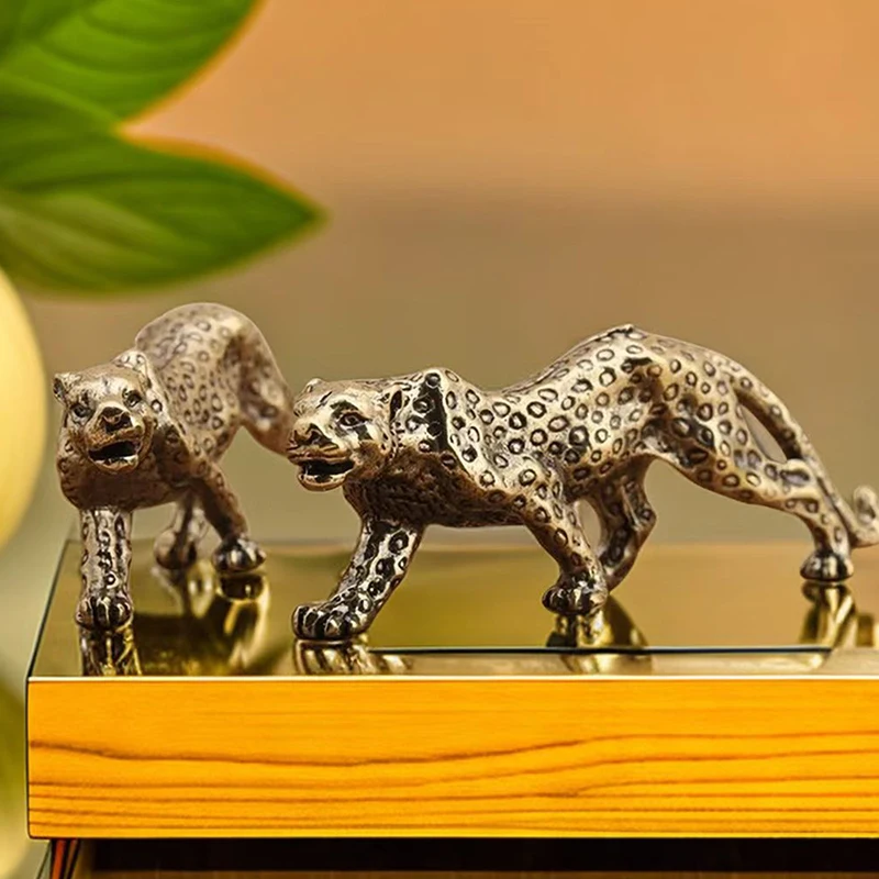 Neue Messing-Vintage-Gepardenfigur Kleine Tischdekoration Glücksbringer Leoparden-Figurine Miniatur-Kunsthandwerk Dekoration – Detail 10