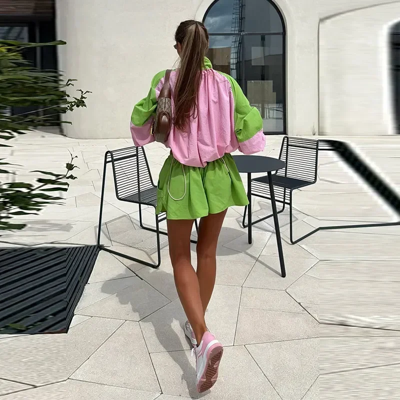 Damen Kontrast-Mantel-Hosenanzug, modischer Stehkragen, Reißverschlusstaschen, Damenmäntel, Shorts, Schnürung, Herbst 2026, Damen-Streetwear – Detail 7