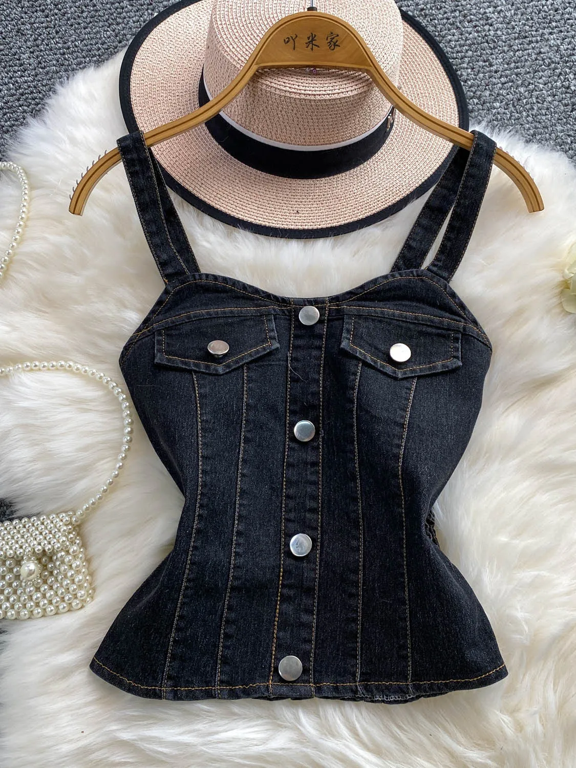 Retro Sexy Adjustable Denim Strap Vest Women's Summer Outwear Slimming Short Top Commute Style Casual Single Button Closure