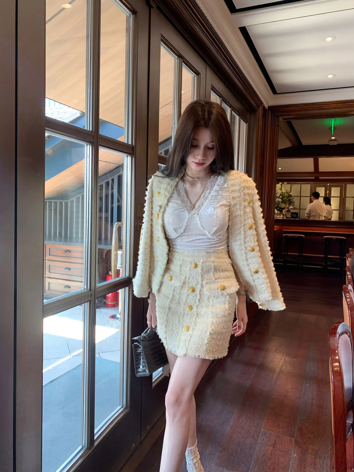 

Комплект Hebe Little Fraance: Тканая верхняя одежда и юбка-обертка, женский костюм из двух предметов, новая осенняя коллекция 2024 года