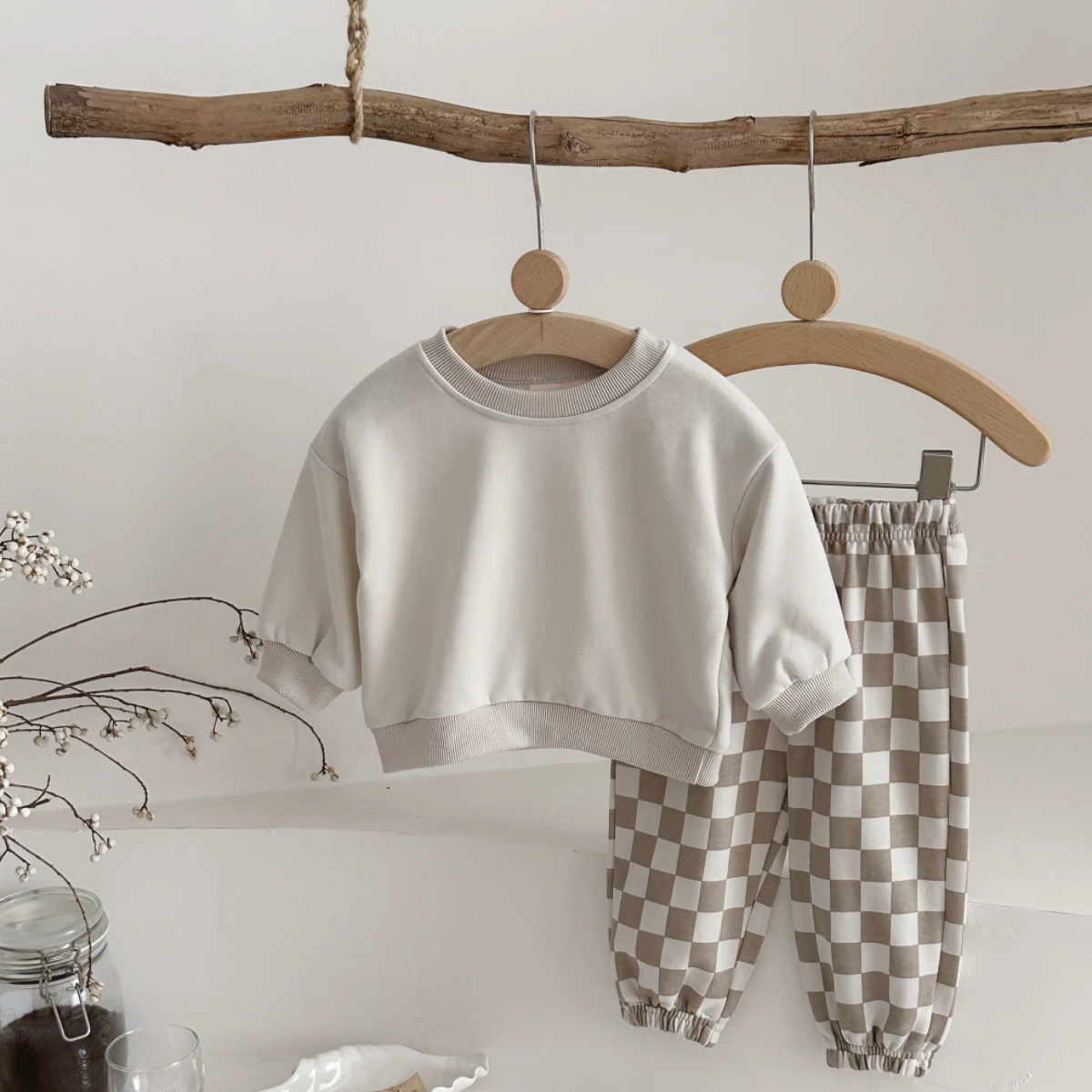 

Осенняя модная одежда для новорожденных мальчиков и девочек, удобный комплект, однотонный топ с длинными рукавами + брюки с шахматным узором, 2 шт./компл.
