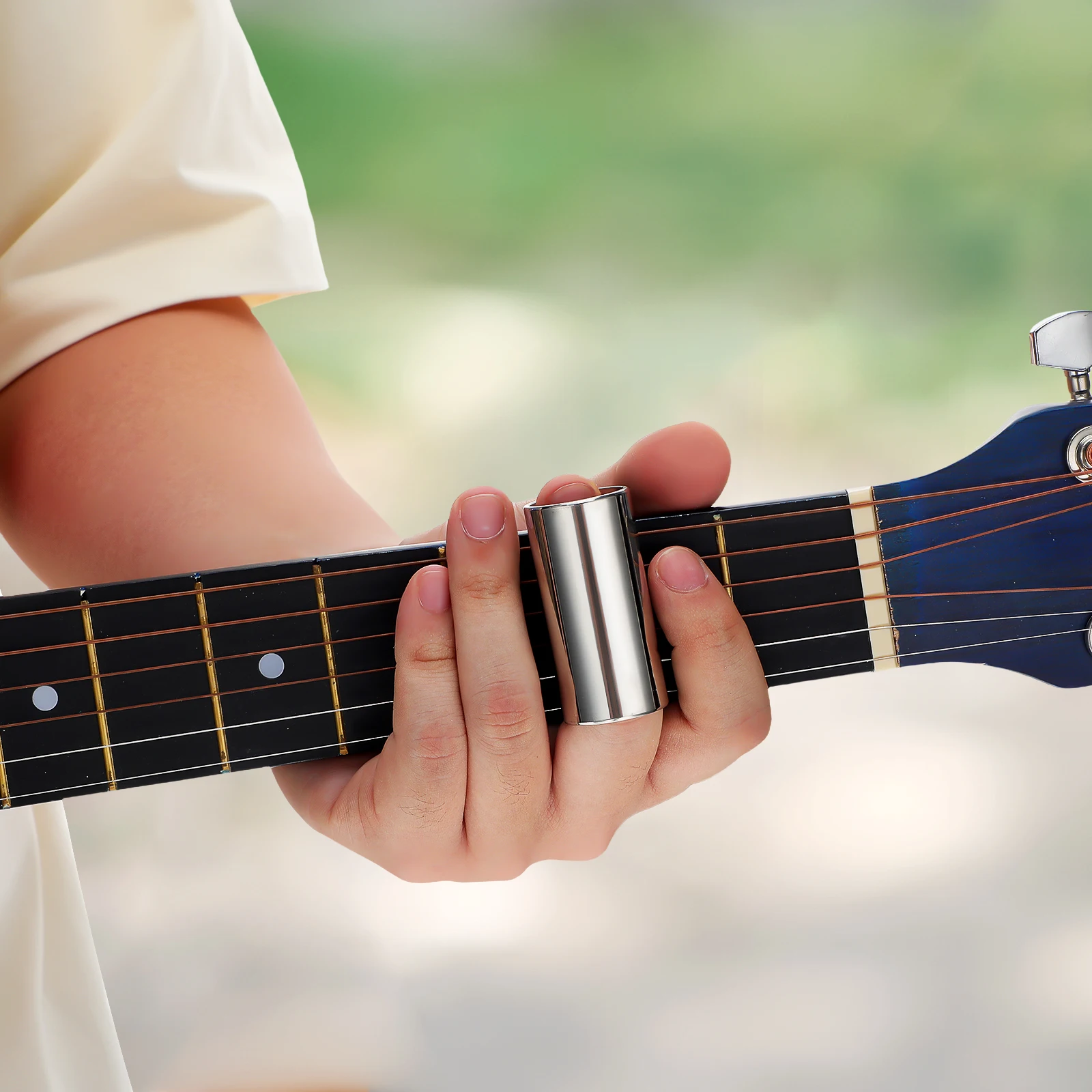 

2Pcs Medium Bottleneck Guitar Slide Glass Stainless Steel Set for Guitar Bass Superior Sustain Clear Tonal Voice Play