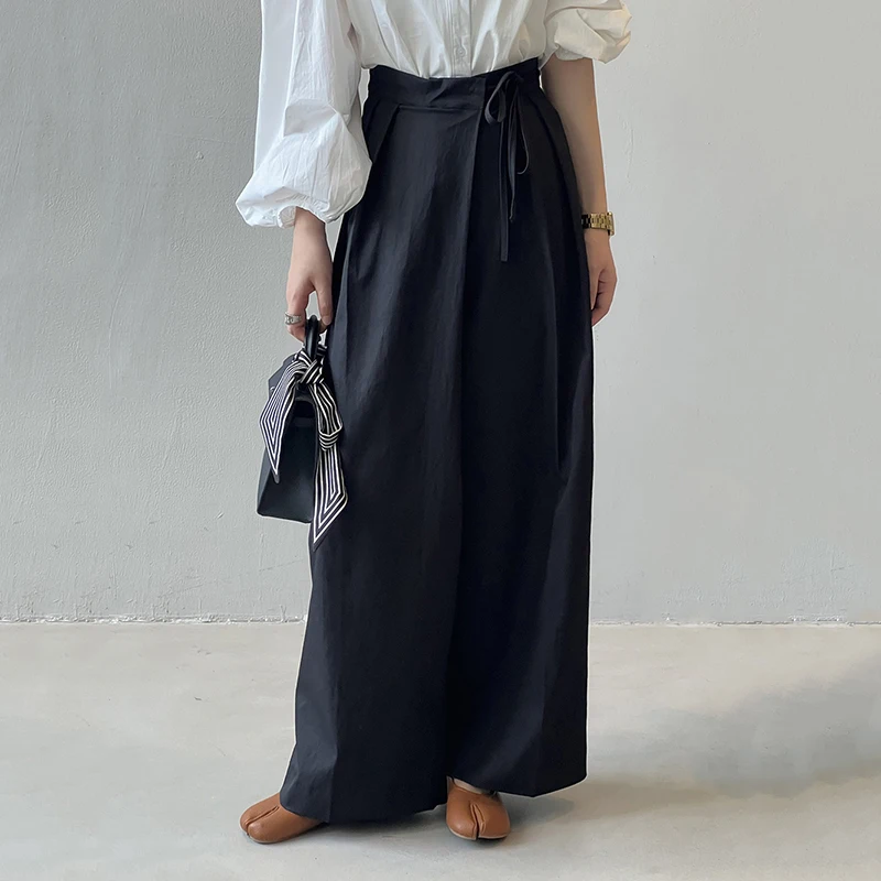 Stilvolle, hochwertige OL-asymmetrische, schräge Hose, weites Bein, hohe Taille, gerades Bein, lässige Schnür-Verbandshose