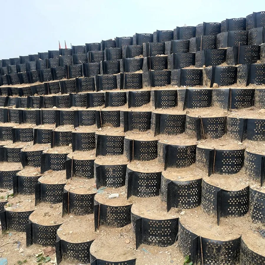 

Geo Grid for Retaining Walls Slope Stabilization 2 Inch Tall Permeable Landscape Pavers with Drain 2m x 10m 6.5ft x 33ft Black