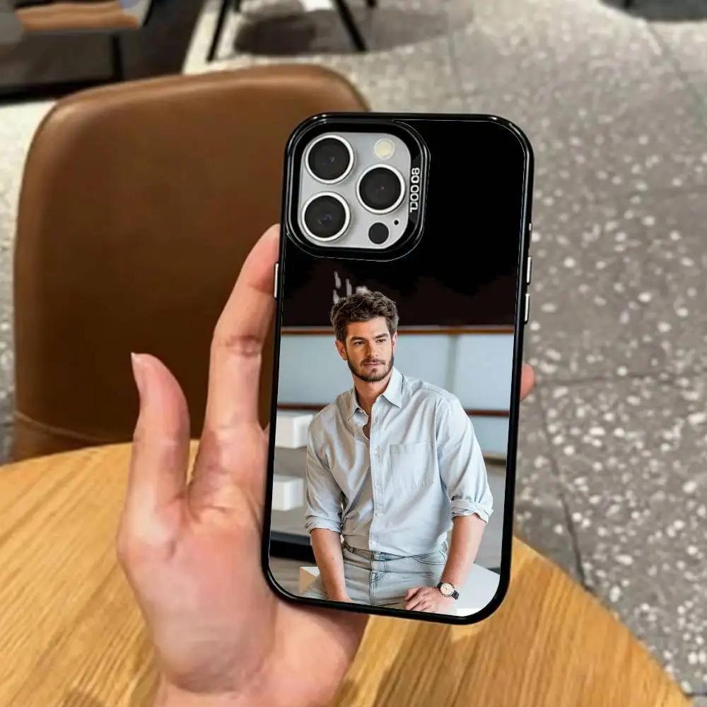 Custodia per telefono Actor A-Andrew G-Garfield per iPhone17,16,15,14,13,12,11 Plus,Pro Max Cover interna placcata in argento colorato