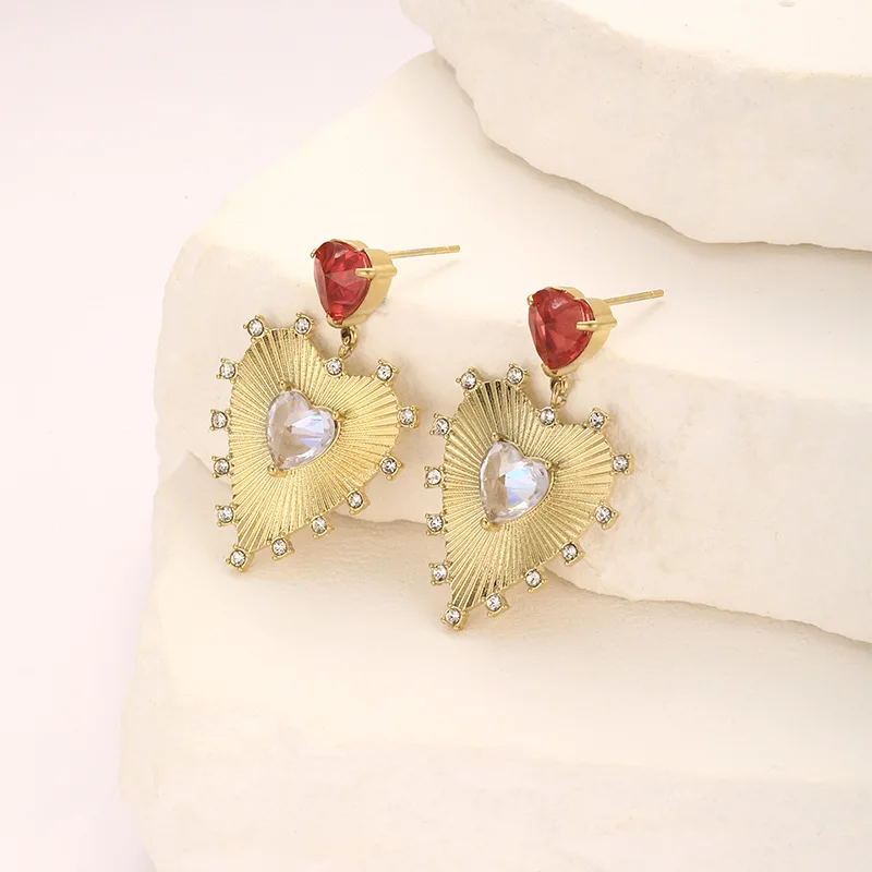 

Ins 14K Gold PVD Plated Stainless Steel Heart Love CZ Stone Earring For Women Waterproof Hypoallergenic Jewelry Gift