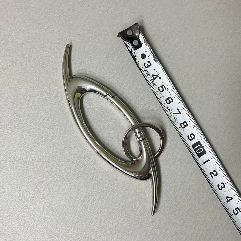 

Модный металлический карабин, многофункциональный брелок-подвеска для женщин и мужчин, овальный альпинистский ремень с пряжкой, брелок для ключей, украшение для сумки