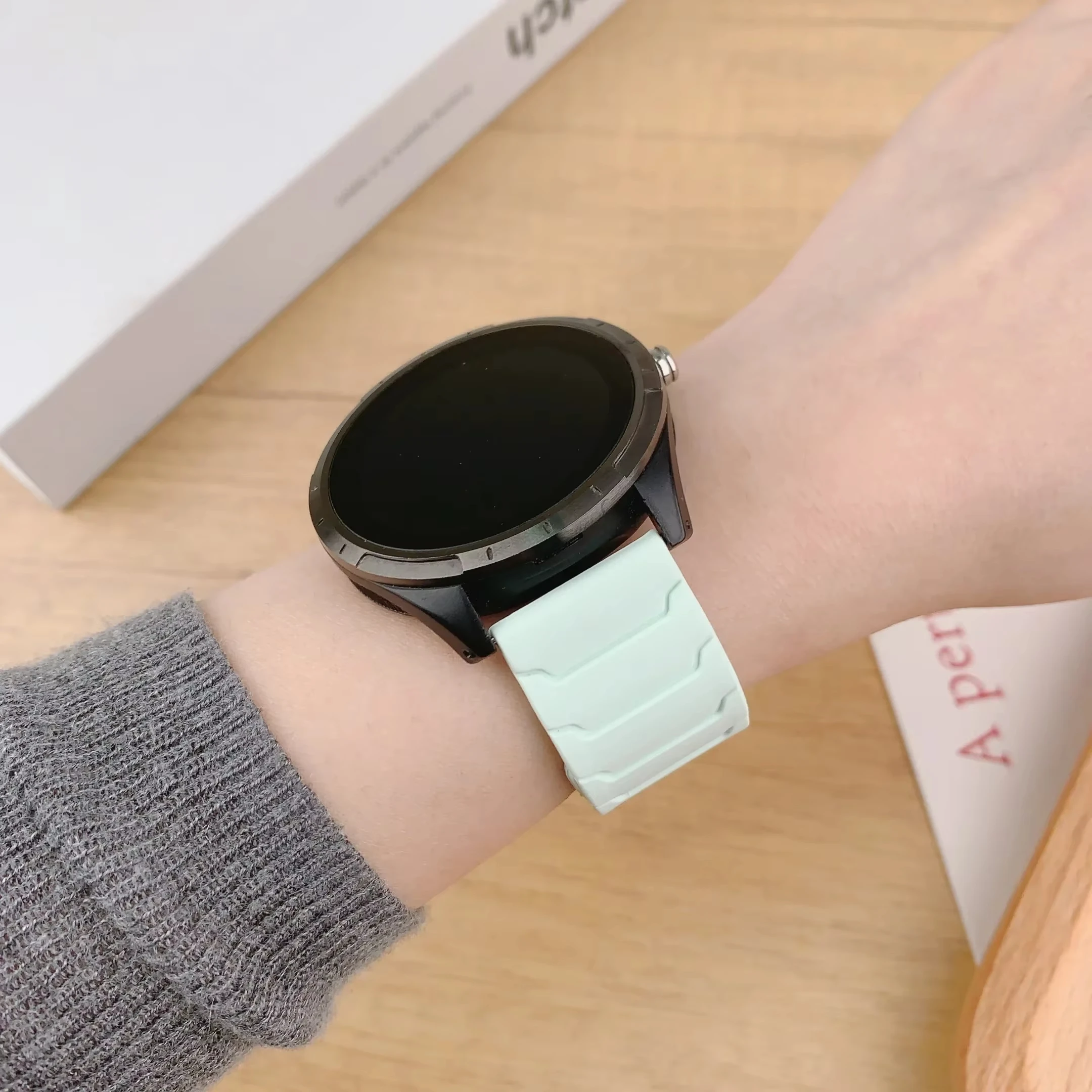 Laço magnético para samsung galaxy watch 7/6/5 pro/4/clássico/ativo 2 20mm 22mm banda pulseira de ligação de silicone huawei gt 2e 3-4 cinta