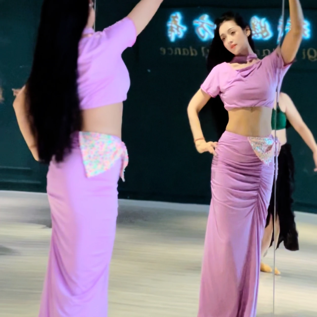 

Sexy Purple Belly Dance Performance Costume Set with Knot by Yuedr Windlu Milk Silk Women's Fitn Ensemble