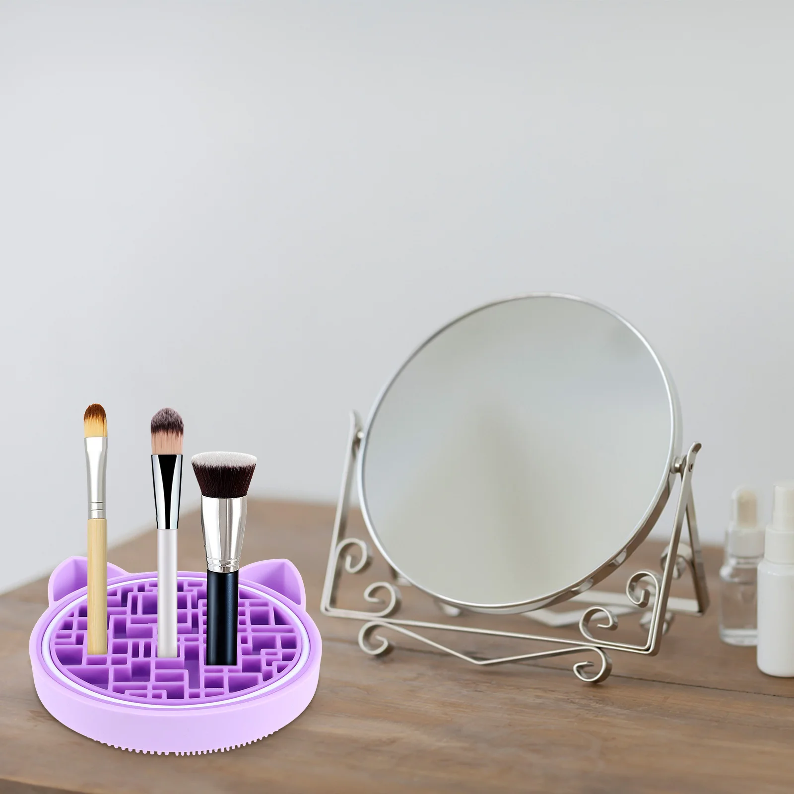 メイクブラシ洗浄マット シリコン製 2 in 1 スクラバーと乾燥ステーション 効果的な油汚れ除去 長持ち 安全な使用