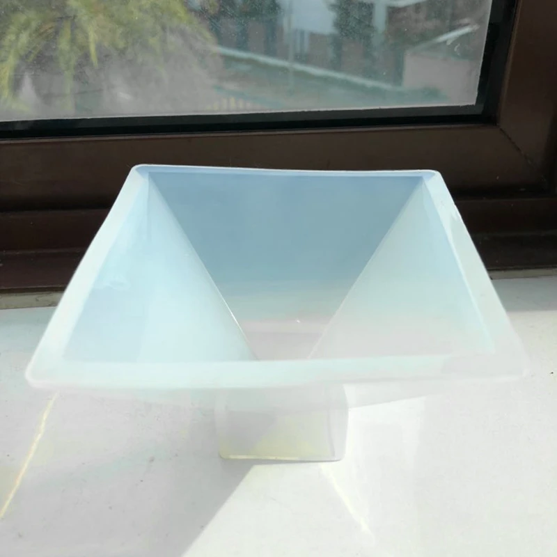 

AG-Large Pyramid Shape Diy Silicone Jewelry Mold 9.5X9.5X6cm & Large Resin Moldssilicone Pyramid Molds, Resin Casting Molds For